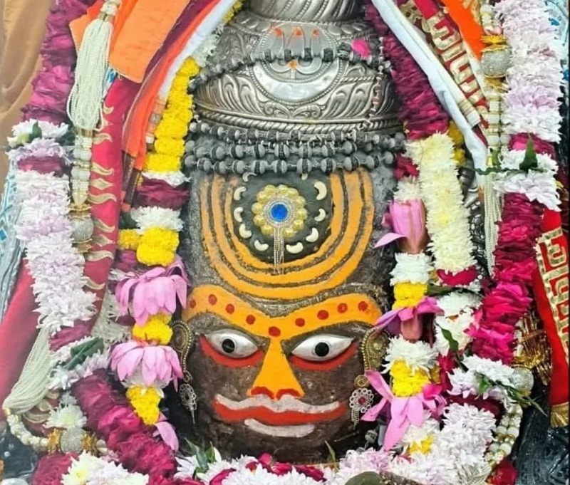 भगवान महाकाल का राजा स्वरूप में श्रृंगार भगवान महाकाल का राजा स्वरूप में श्रृंगार