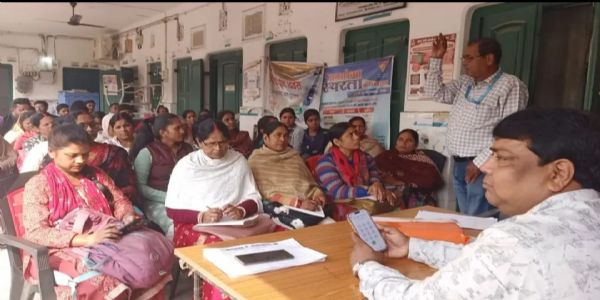 पल्स पोलियो अभियान की सफलता को लेकर पीएचसी में एएनएम की बैठक