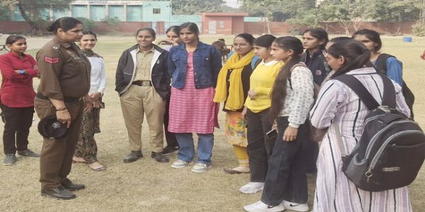 सोनीपत: गोहाना कॉलेज में पुलिस ने छात्राओं को सुरक्षा के प्रति किया जागरूक