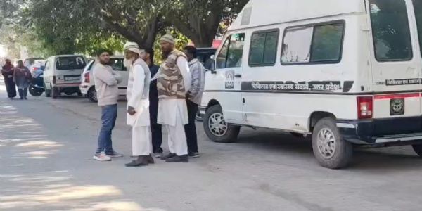 बागपत में फंदे से लटकता मिला विवाहिता का शव, हत्या का आरोप