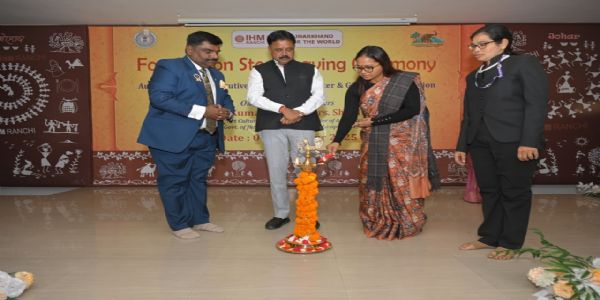 मंत्री शिल्पी और सुदिव्या ने रांची में छात्रावास विस्तारीकरण योजना का किया शिलान्यास