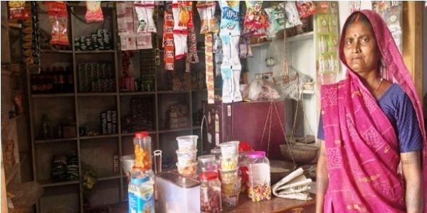 बलरामपुर : बिहान से बदली जिंदगी, गोवर्धनपुर की ‘लखपति दीदी’ सुमतिया बनीं महिला सशक्तिकरण की मिसाल