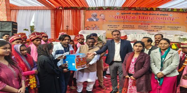 मुरादाबाद : मुख्यमंत्री सामूहिक विवाह योजना के तहत 820 जोड़ों का हुआ सामूहिक विवाह