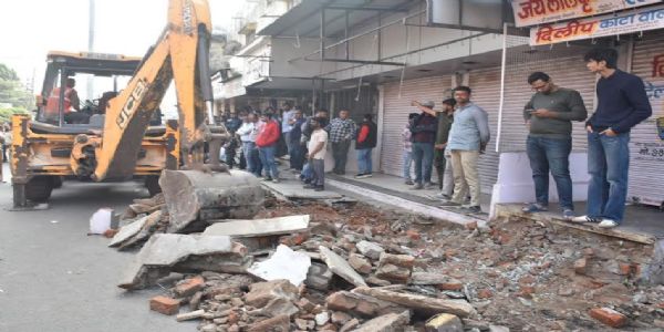 मंदसौरः तीसरे दिन भी जारी रही अतिक्रमण हटाने की कार्यवाही