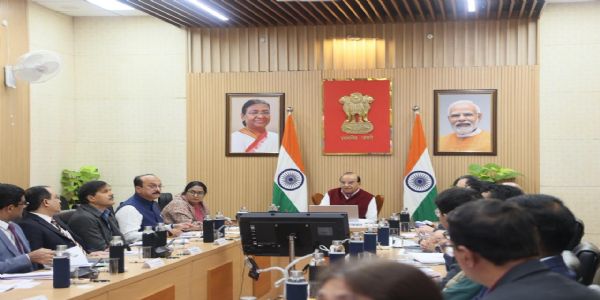 उपराज्यपाल की बैठक से जुड़ीतस्वीर उपराज्यपाल की बैठक से जुड़ीतस्वीर