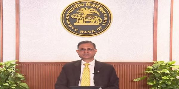 एमपीसी की समीक्षा बैठक की जानकारी देते संजय मल्‍होत्रा