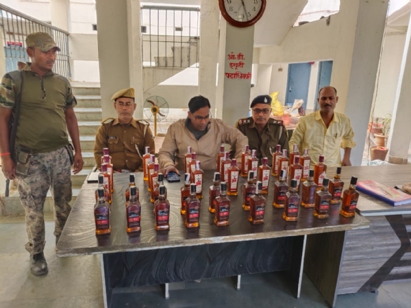 बरामद शराब बरामद शराब