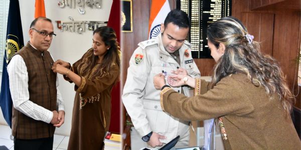 फतेहाबाद : सशस्त्र सेना झंडा दिवस पर प्रशासनिक अधिकारियों को लगाए फ्लैग