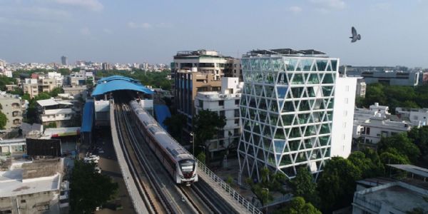 देश के ग्रोथ इंजन गुजरात की एक और उपलब्धि, राज्य में प्रति व्यक्ति आय पहली बार 3 लाख रुपये के पार