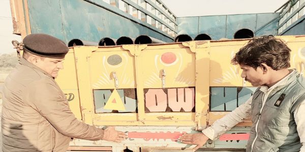 सोनीपत: घने कोहरे में सड़क सुरक्षा के लिए ट्रैफिक पुलिस का विशेष अभियान