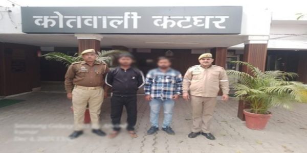 नशे के दो तस्कर अजय व बंटी पकड़े गये, ढाई किलो चरस बरामद