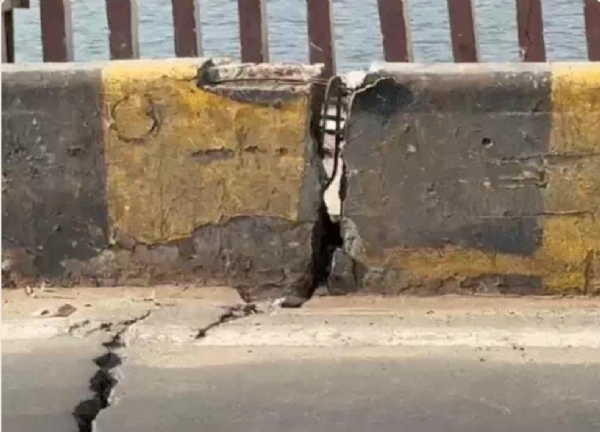 खामी के चलते सुभाष ब्रिज बंद