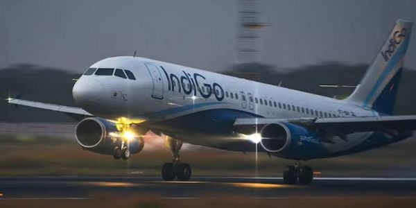 इंडिगो एयरलाइंस के लोगो का प्रतीकात्मकम चित्र इंडिगो एयरलाइंस के लोगो का प्रतीकात्मकम चित्र