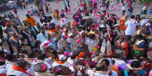 काशी तमिल संगमम् : तमिलनाडु का तीसरा समूह श्री काशी विश्वनाथ मंदिर में दर्शन पूजन कर अभिभूत