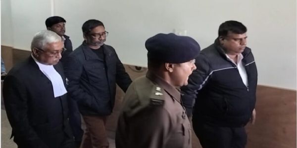 झारखंड के मुख्यमंत्री हेमंत सोरेन ईडी के समन अवमानना ​​मामले में अदालत में हुए पेश, जमानत मिली