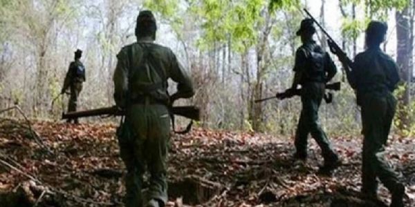 नक्सली मुठभेड़ (प्रतीकात्मक तस्वीर) नक्सली मुठभेड़ (प्रतीकात्मक तस्वीर)