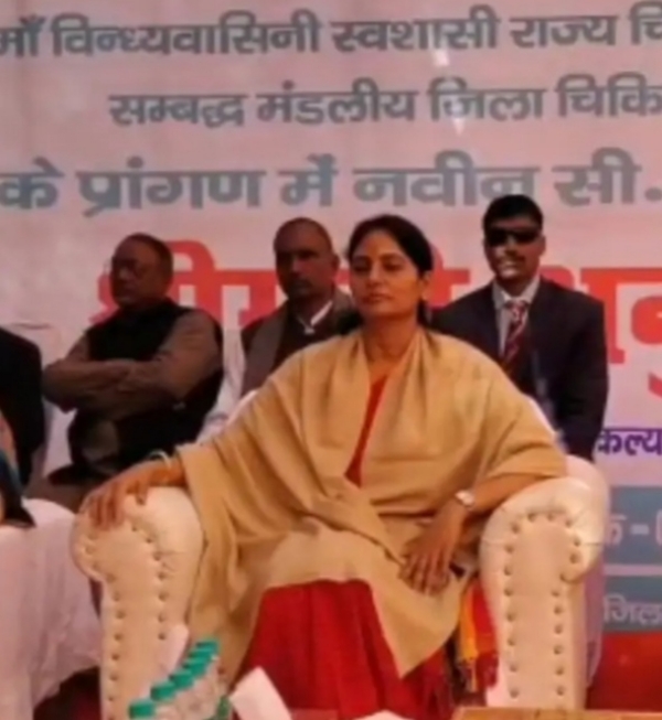 सीटी स्कैन मशीन के उद्घाटन समारोह में उपस्थित केंद्रीय राज्य मंत्री अनुप्रिया पटेल। सीटी स्कैन मशीन के उद्घाटन समारोह में उपस्थित केंद्रीय राज्य मंत्री अनुप्रिया पटेल।