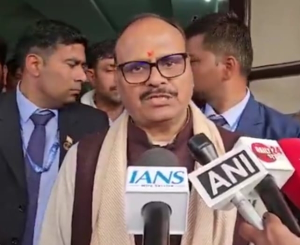 डिप्टी सीएम ने एसआईआर को लेकर की समीक्षा बैठक डिप्टी सीएम ने एसआईआर को लेकर की समीक्षा बैठक