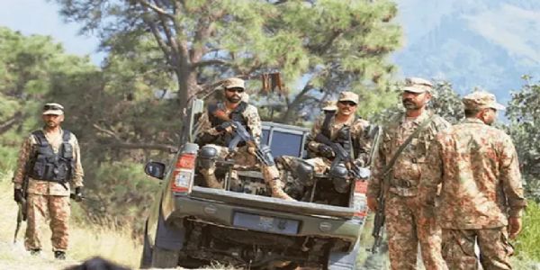 पाकिस्तान सुरक्षा बल के जवान। फोटो फाइल- डान पाकिस्तान सुरक्षा बल के जवान। फोटो फाइल- डान