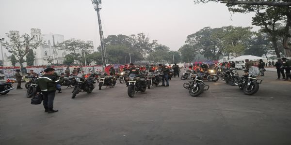 पूर्वी कमान का विजय दिवस-2025 समारोह का शुभारंभ, 1971 के योद्धाओं को दी श्रद्धांजलि