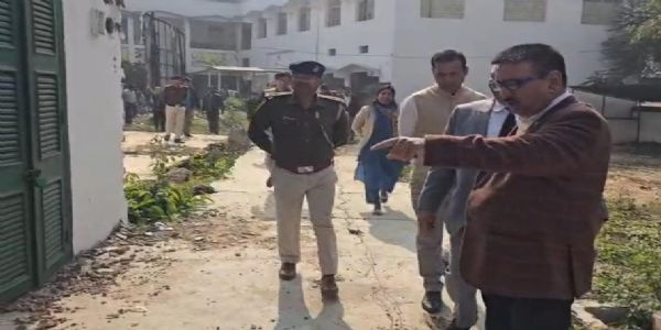 मलखाना शिफ्टिंग का काम फिर रुका, सीजीएम ने अधिकारियों को लगाई फटकार