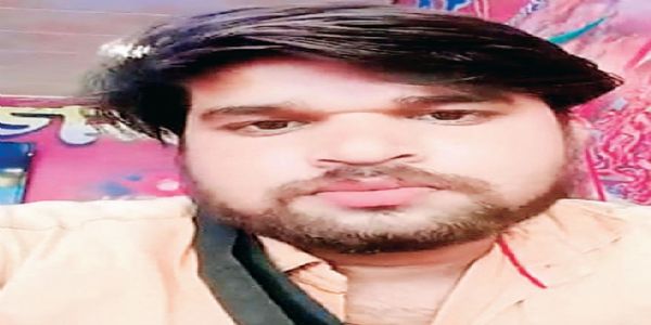 उज्जैनः मकान से गिरे युवक की मौत, परिजनों ने लगाया हत्या का आरोप