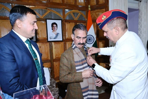 मुख्यमंत्री झंडा दिवस पर मुख्यमंत्री झंडा दिवस पर