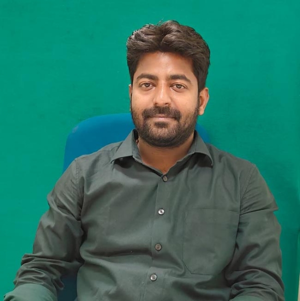 डॉ उत्कर्ष द्विवेदी डॉ उत्कर्ष द्विवेदी