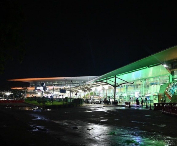 चौधरी चरण सिंह अंतरराष्ट्रीय एयरपोर्ट चौधरी चरण सिंह अंतरराष्ट्रीय एयरपोर्ट