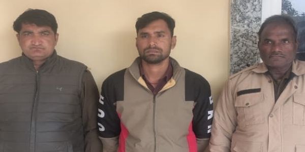 वीडीओ की परीक्षा में अपनी जगह बैठाया था डमी कैंडीडेट, ढाई साल बाद गिरफ्तार