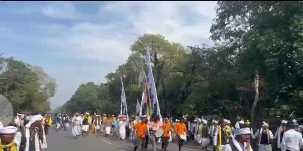 राजाराव पठार में देवी-देवताओं के आगमन से गूँजा परिसर