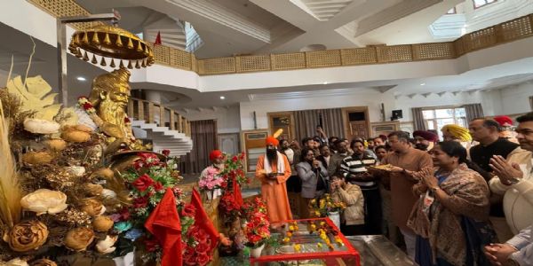 वाल्मीकि तीर्थ स्थल का दिल्ली की मुख्यमंत्री ने किया दर्शन