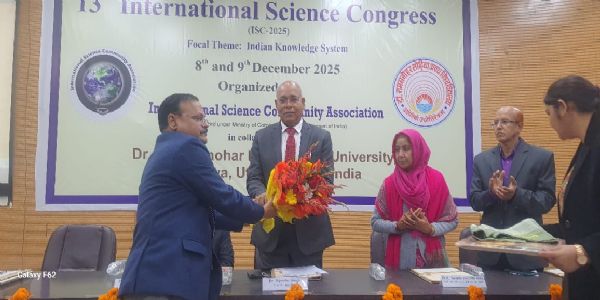 प्राचीन भारतीय ज्ञान परंपरा आज के विज्ञान से कहीं ज्यादा समृद्ध रही : कुलपति डॉ. बिजेंद्र सिंह