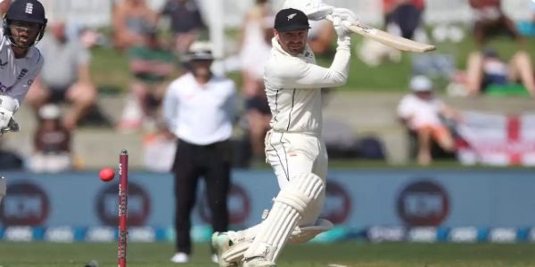 विकेटकीपर-बल्लेबाज़ टॉम ब्लंडेल