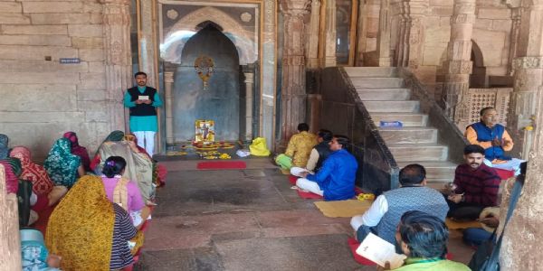 भोजशाला विवाद: एएसआई द्वारा जब्‍त किया गया मां वाग्‍देवी का तेल चित्र पुन: गर्भगृह में मिला