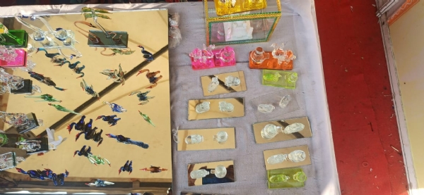 11 स्टाल पर कांच के मनकों की कला