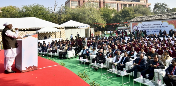 कहानियां बच्चों की बौद्धिक क्षमता बढ़ाती है: राज्यपाल