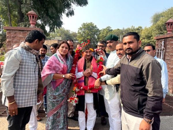 भाजपा प्रदेश अध्यक्ष मदन राठौड़ ने पाली प्रवास के दौरान सघन वन अभियान के तहत 1 लाख वृक्षारोपण कार्यक्रम में की शिरकत