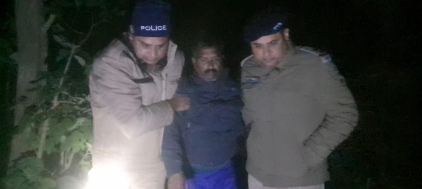 आरोपित पुलिस मुठभेड़ में गिरफ्तार