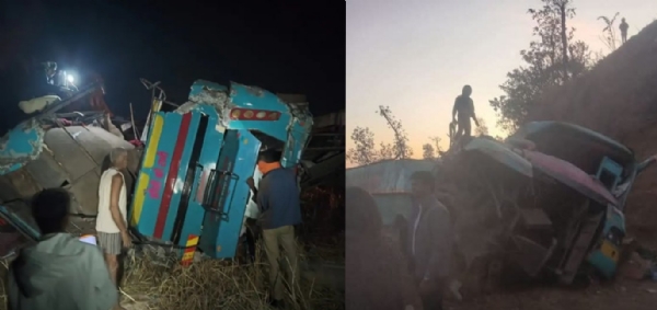 सापूतारा घाट पर बस खाई में गिर गई बस