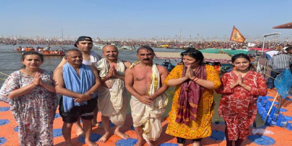 हिमाचल के मुख्यमंत्री ठाकुर सुखविंदर सिंह सुक्खू ने सपरिवार संगम में