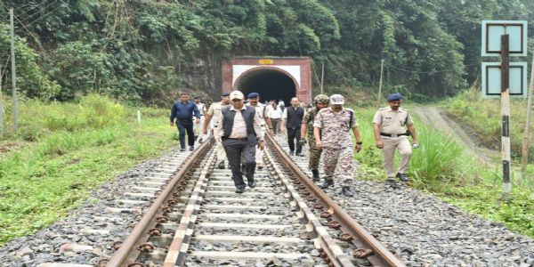 पूसीरे के जीएम ने जिरिबाम-इम्फाल रेल लाइन परियोजना का किया निरीक्षण