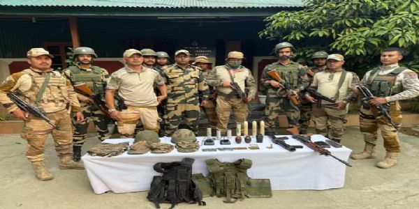 थौबल में भारी मात्रा में हथियार और विस्फोटक बरामद