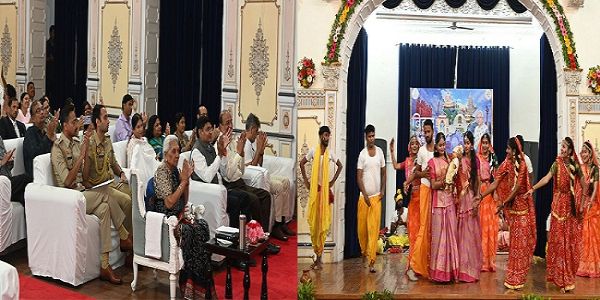 भारत की महान धरोहर का हिस्सा है बिहार का इतिहास एवं संस्कृति : आनंदीबेन पटेल