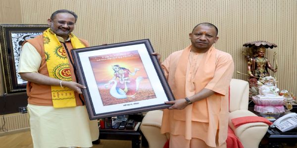 डॉ.चिन्मय पण्ड्या ने मुख्यमंत्री योगी जी से की भेंट