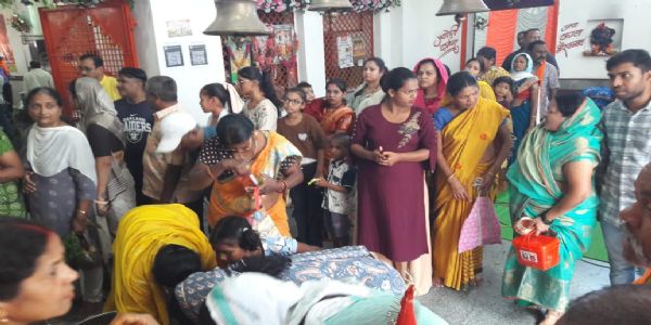 मां शीतला को सहस्त्र धारा जलाभिषेक कर श्रध्दालु ने की सुख-समृध्दि की कामना