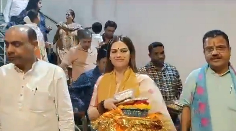 नाजिया इलाही खान ने किए भगवान महाकाल के दर्शन