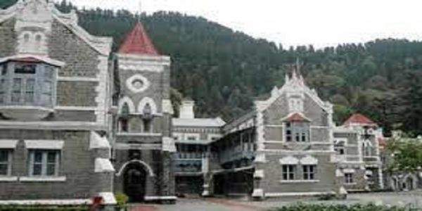 खनन से सम्बंधित अधिकारियों को कोर्ट में पेश होने के निर्देश