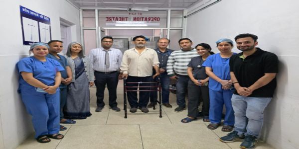 जोनल अस्पताल में पहली बार हिप रिप्लेसमेंट की सर्जरी, 62 साल के बुजुर्ग के कुल्हों का हुआ सफल ऑपरेशन