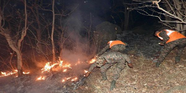 भारतीय सेना के  सहयोग द्वारा माउंट आबू में लगी भीषण आग पर नियंत्रण